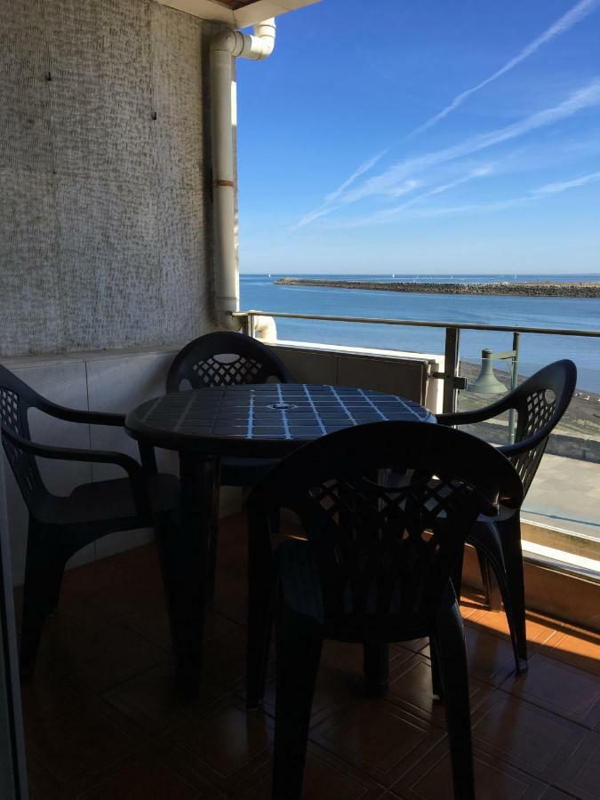 Ontzaldi By Basquelidays Apartment Hondarribia Bagian luar foto