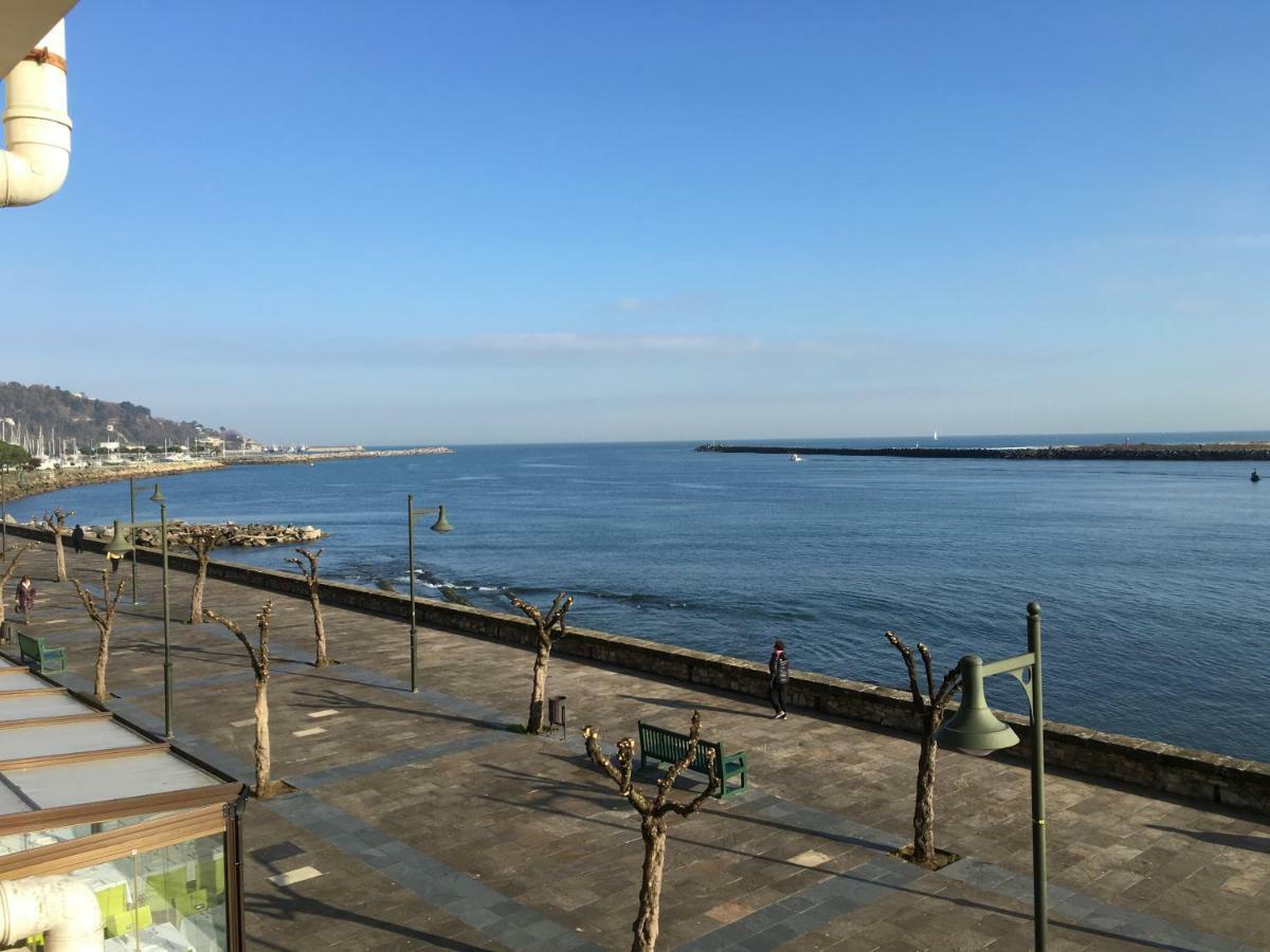 Ontzaldi By Basquelidays Apartment Hondarribia Bagian luar foto